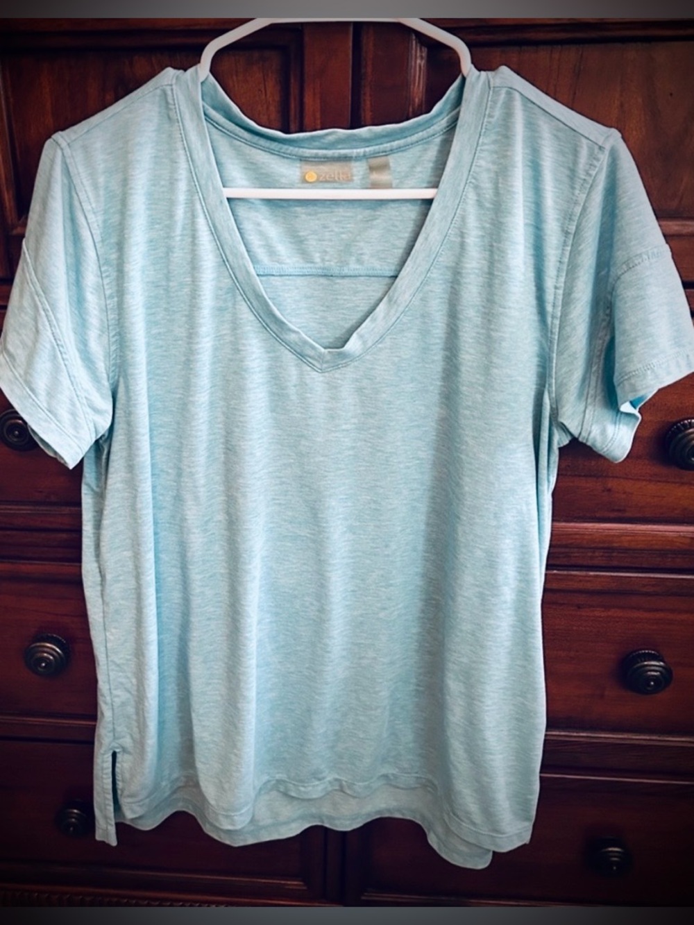 EUC Zella Light Blue Breathe Active V-Neck Women's T- shirt,Size Large
